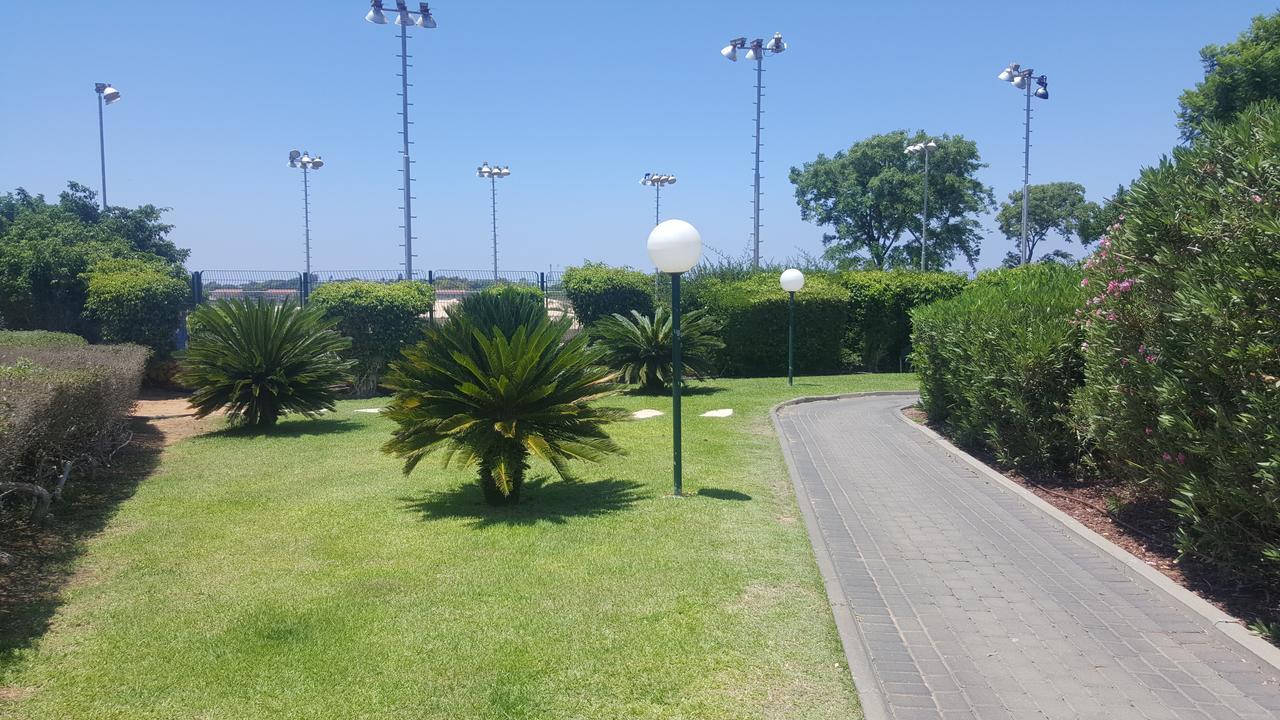 Neot Golf Caesarea Garden Apartment ภายนอก รูปภาพ